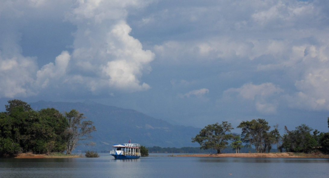 라오스 남늠 저수지 일일 투어 (비엔티안 출발) (상품 페이지 Google 번역됨)