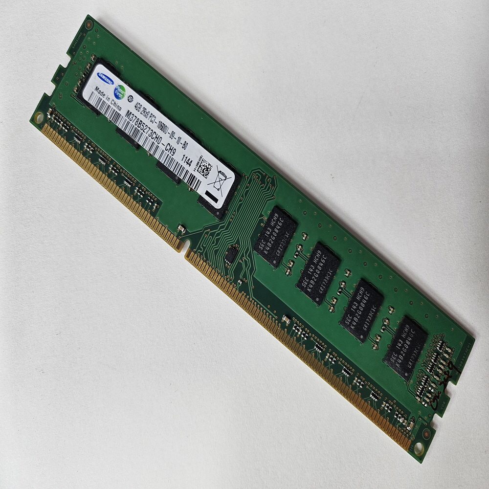[중고]삼성전자 테스크탑용 DDR3-(4GB) PC3-10600U RAM